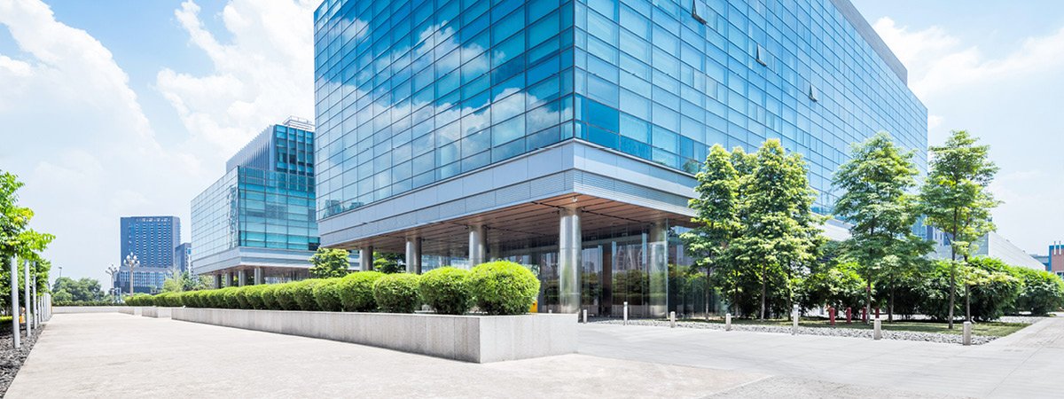 Kommunalfahrzeuge für das Facility Management und die Industrie Kommunalfahrzeuge für das Facility Management und die Industrie