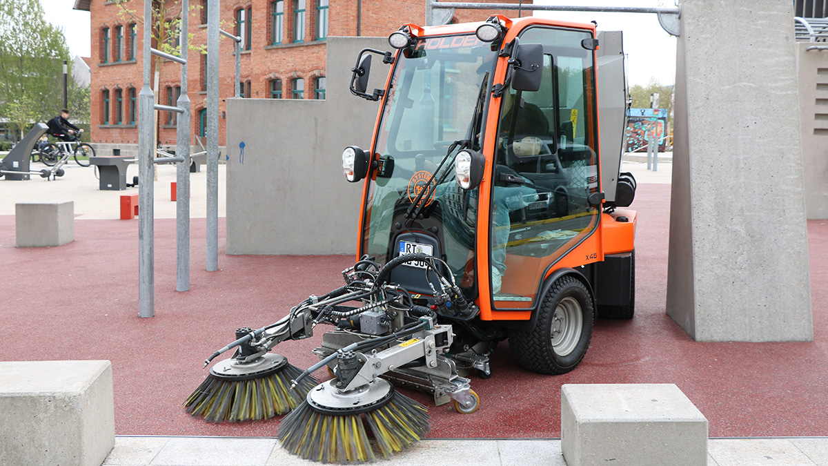 Holder X 45i compact & efficient Kärcher Municipal